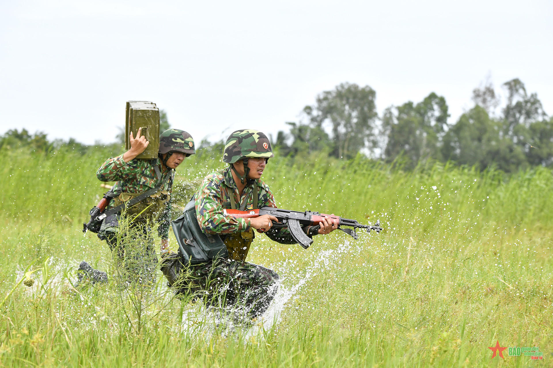 Luyện rèn trên địa hình đồng nước